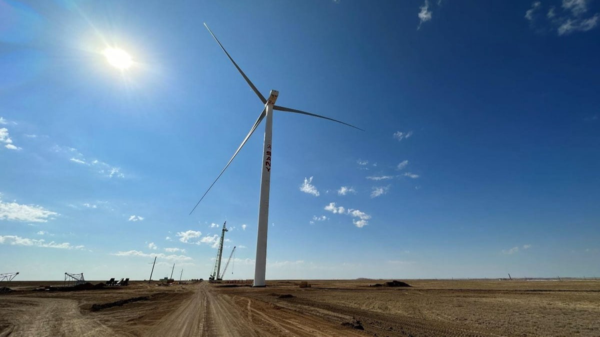 Ветряная электростанция около города Аркалык